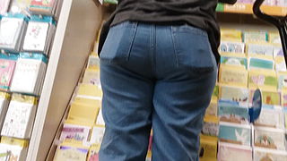 PHAT ASS GRANNY PAWG